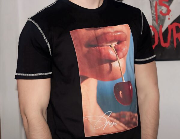 Тениска Cherry 🍒